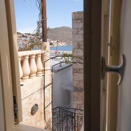 Mansion House Villa Chalki Town ภายนอก รูปภาพ