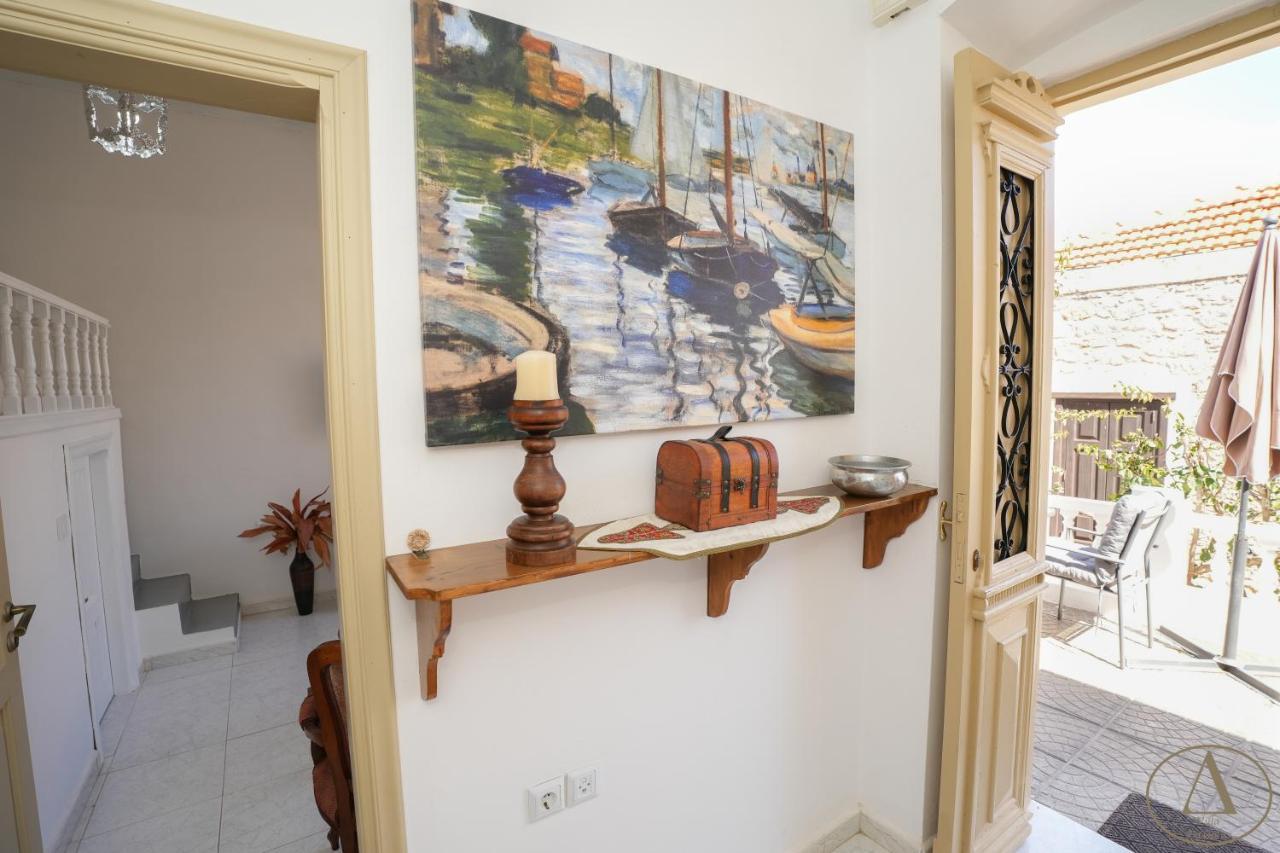 Mansion House Villa Chalki Town ภายนอก รูปภาพ