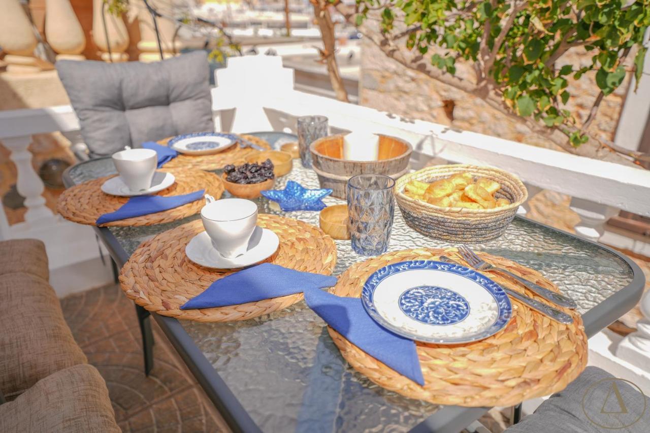 Mansion House Villa Chalki Town ภายนอก รูปภาพ