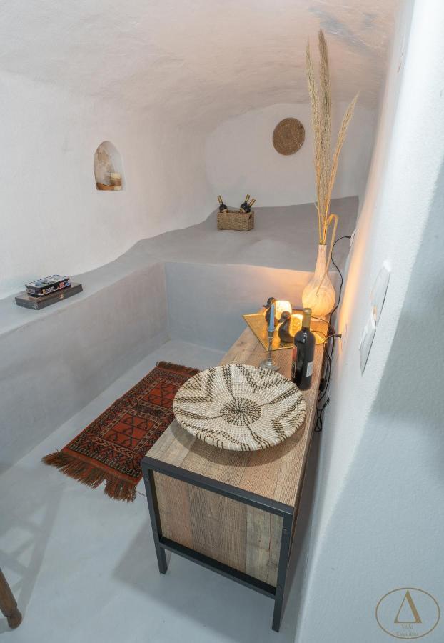 Mansion House Villa Chalki Town ภายนอก รูปภาพ