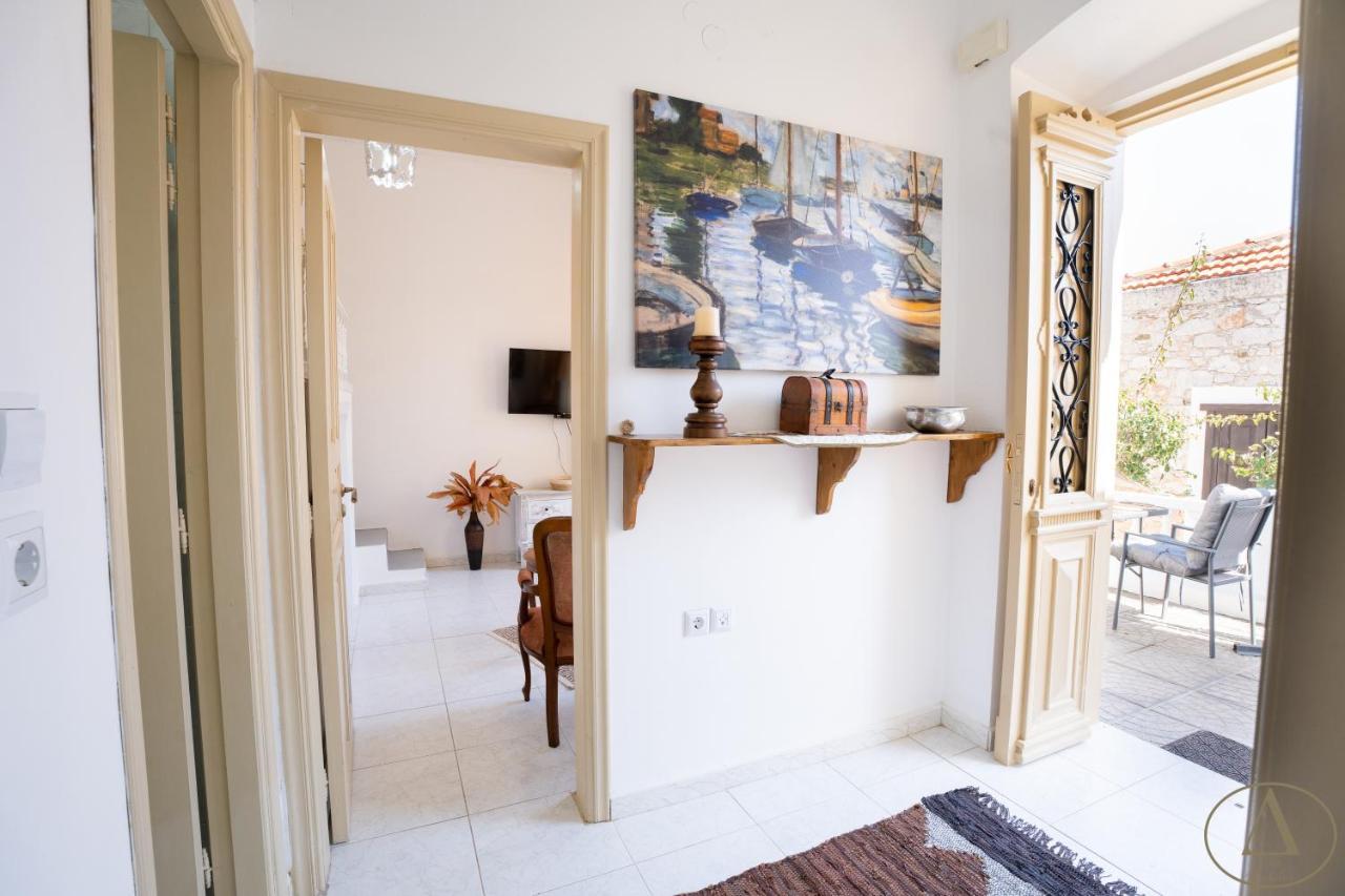 Mansion House Villa Chalki Town ภายนอก รูปภาพ